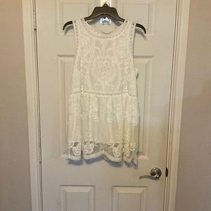 Sleeveless tunic